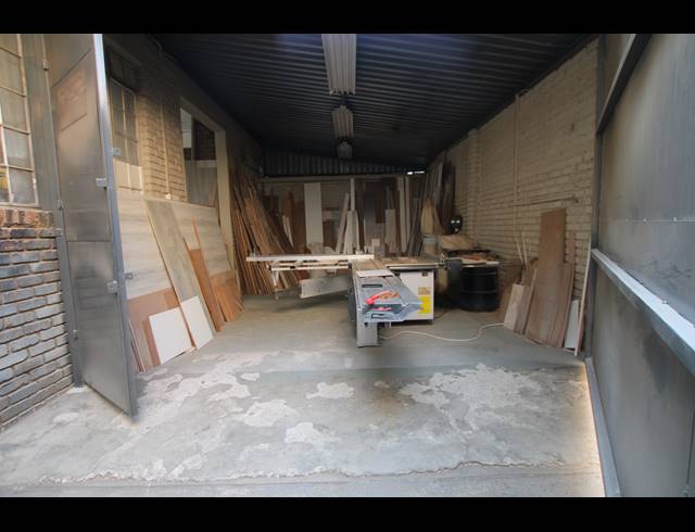 550M² WORKSHOP FOR SALE IN KNIGHTS